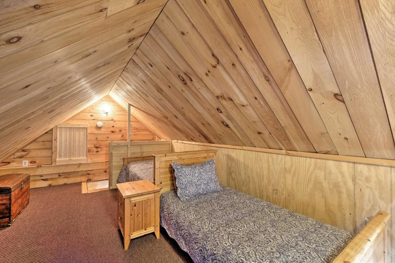 Cottage Less Than 8 Mi To Gore Mountain In Bakers Mill! Bakers Mills Exterior photo